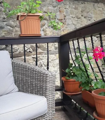 The Red * Veliko Tarnovo